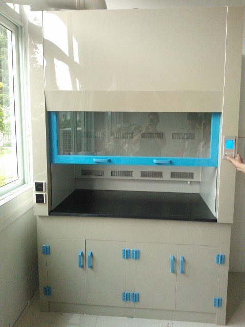 Portable Fume Hood with Airflow Controller 1500*850*2350 mm Size and 1296m3/h Exhaust Volume for Lab Applications